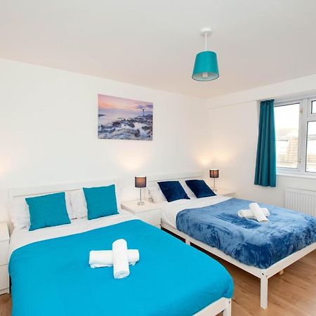 Stunning Four Bedroom House Close To Excel, O2 & Central London With Free Parking Екстериор снимка